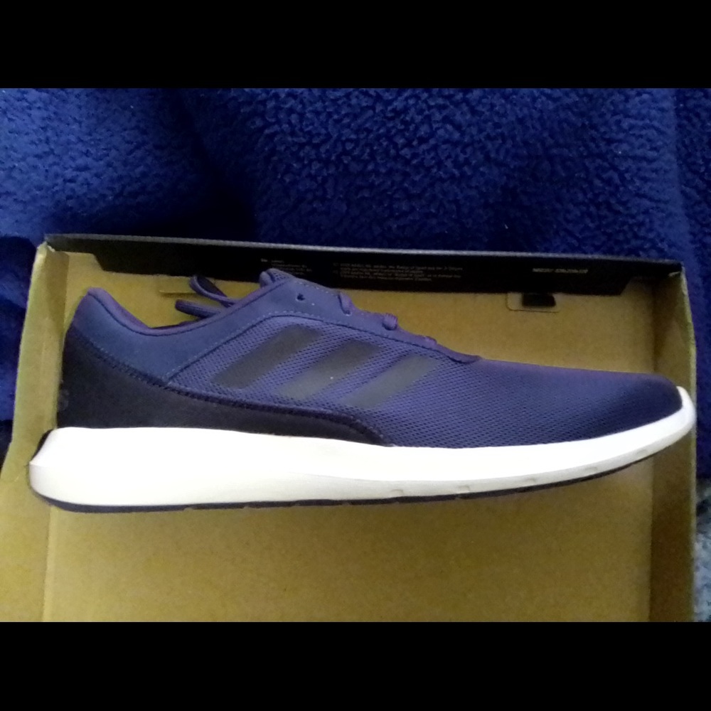 Adidas sneakers men’s size 11